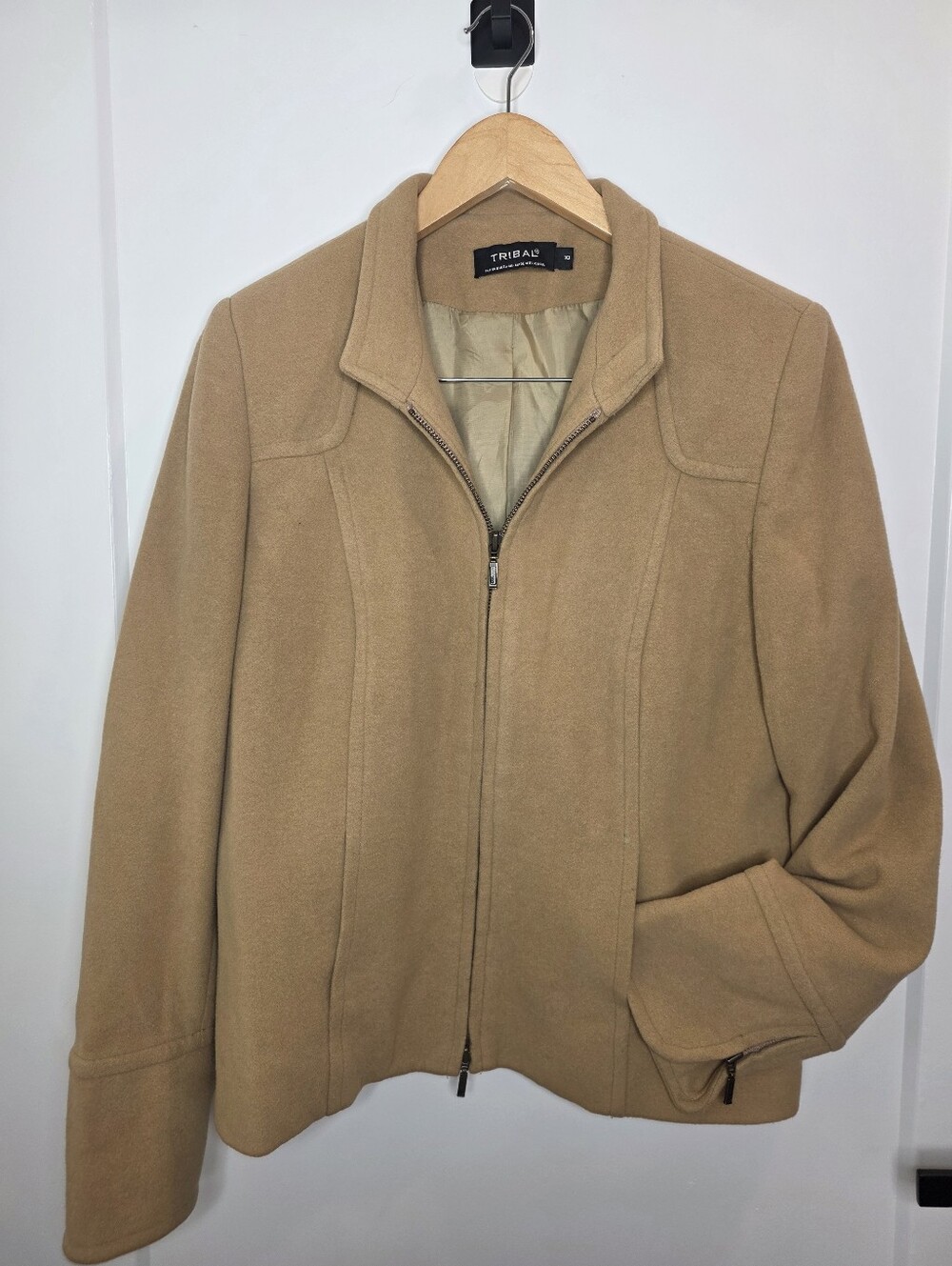 Wool Blend Structured Short Jacket In Camel SZ M